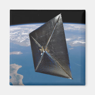 Kunstenconcept van NanoSail-D in de ruimte Magneet