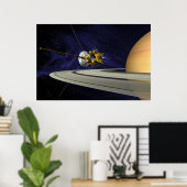 Kunstender's Conception of Cassini Saturn Orbit In Poster (Thuiskantoor)