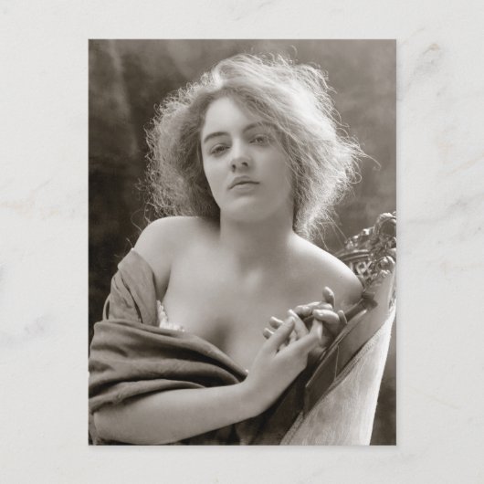 Kunstenmodel, 1900 briefkaart (Voorkant)