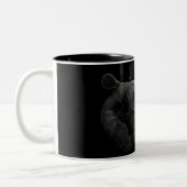 Kunstmatige 3d rendering van de milt tweekleurige koffiemok (Links)