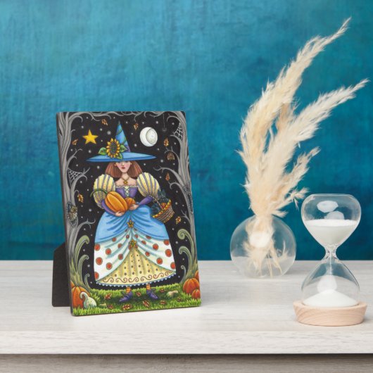 KUNSTMATIGE KUNST IN SPOOKY-BOSSEN, ZWARTE KAT EN FOTOPLAAT (Zijkant)