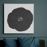 Kunstmatige, moderne zwarte en witte ventilator imitatie canvas print<br><div class="desc">Voeg wat gewaagde kunst aan om het even welke muur in uw huis of kantoor toe met deze minimalistische botanische ontwerpfaux canvas druk van een papaverbloem in zwart-wit.</div>