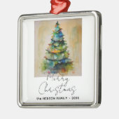 Kunstmatige tekening van de kerstboom met feesteli metalen ornament (Links)