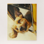 Kunstprint van een speelse hond die geniet van een legpuzzel (Verticaal)