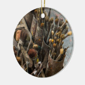 Kunstschildpadden in oude rottenblikken keramisch ornament (Links)