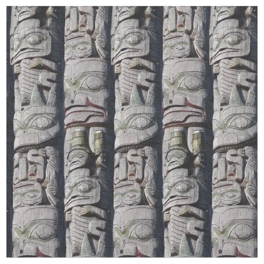 Kunststof Eagle Totem Pole Tribal Stof (Close Up)