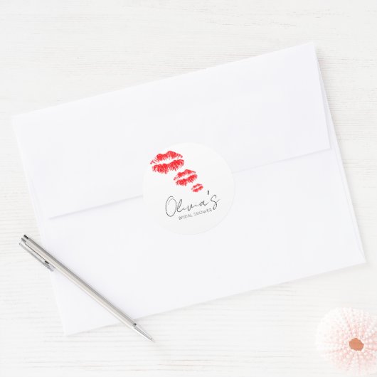 Kus de bruid vaarwel bruidsuitnodiging ronde sticker (Envelop)