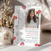 Kus de laatste kus voor Miss Hen Kaart