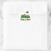 Kus een bij ronde sticker (Tas)