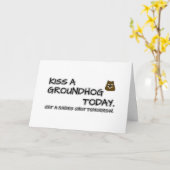 Kus een grondhog vandaag. Haal morgen een rabiës s Kaart (Gele Bloem)