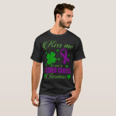 Kus Me Blaaskanker Overlevende St Patrick Dag T-shirt (Voorkant volledig)