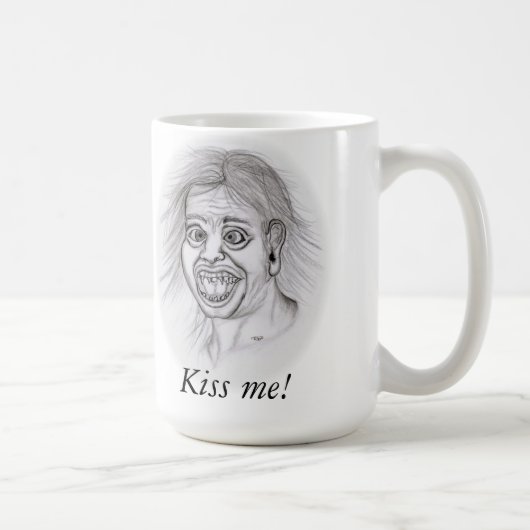 Kus me! - Bleistiftzeichnung Koffiemok (Rechts)