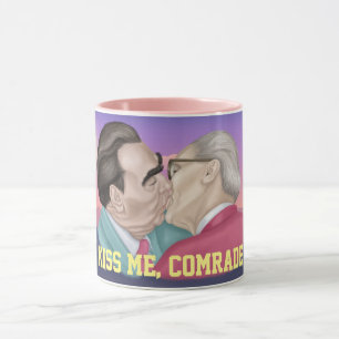 Kus me comrade - Brezhnev kisser Honecker Mok