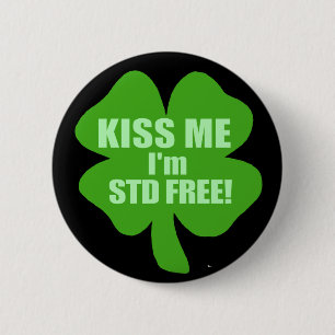 Kus me dat ik vrij ben. ronde button 5,7 cm