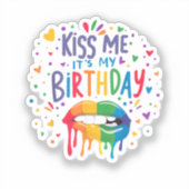 Kus Me Het Is Mijn Verjaardag Sticker (Voorkant)