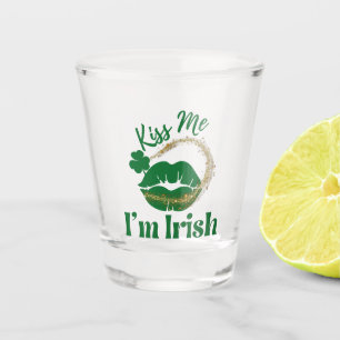 Kus me ik ben Ierse lips en shamrock Shot Glas