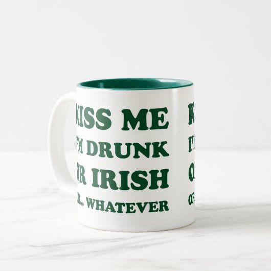 Kus me Im Drink of Iers Tweekleurige Koffiemok (Voorkant links)