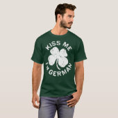Kus me in het Duits Saint Patrick dag cadeau T-shirt (Voorkant volledig)