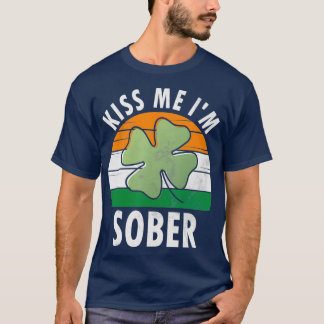 Kus me in nuchtere grappige Saint Patrick's dag ca T-shirt