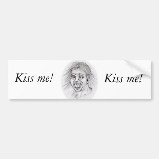Kus me! - Potloodtekening Bumpersticker (Voorkant)