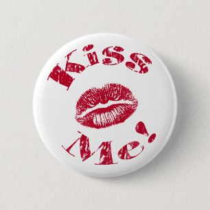 Kus me! Rode lippen Ronde Button 5,7 Cm