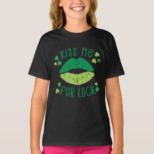 Kus me voor geluk St Patricks Day T-shirt