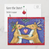 Kus met kerstrenrenrendiertje sla de datum op aankondigingskaart (Voorkant / Achterkant)