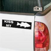 Kus my Bass - grappige baars vissen Bumpersticker (Op Truck)