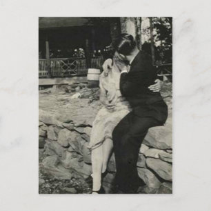 Kus op de stenen muur briefkaart