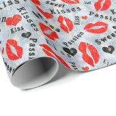 Kus, rode lippen. cadeaupapier (Rol Hoek)