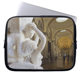 Kus van Cupido en Psyche, door Antonio Canova Laptop Sleeve