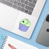 Kusjes Mint Cupcake Sticker (Laptop met iPhone)