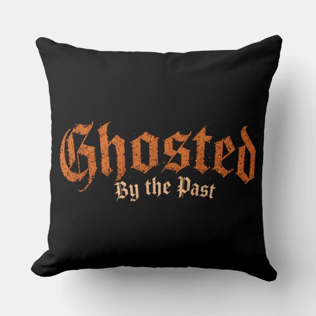 Kussen 'Geghost door het verleden'  (Voorkant)