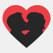 Kussend stel silhouet op rode hart sticker (Voorkant)