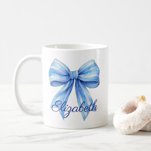 Kust Blauw en Wit Waterverf Bow Gepersonaliseerd Koffiemok (Met donut)