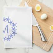 Kust Blauw en Witte Zeester Krans Monogram Theedoek (Quarter Fold)