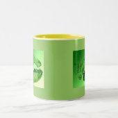 Kust door een Leprechaun Tweekleurige Koffiemok (Center)