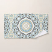 Kust Mandala in zand, blauw en drijfhout tonen Bad Handdoek (Handdoek)