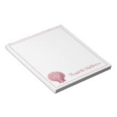 Kust Roze Schelp op Witte Gepersonaliseerde Notitieblok (Schuin)