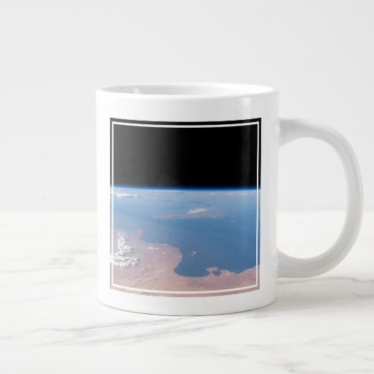 Kust van Tunesië en Libië en eiland Sicilië Grote Koffiekop (Rechts)