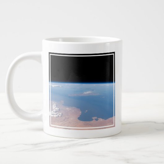 Kust van Tunesië en Libië en eiland Sicilië Grote Koffiekop (Links)