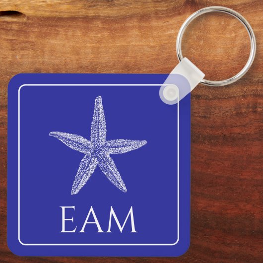 Kust Witte Zeester op Navy Blue Monogram Sleutelhanger (Achterkant)