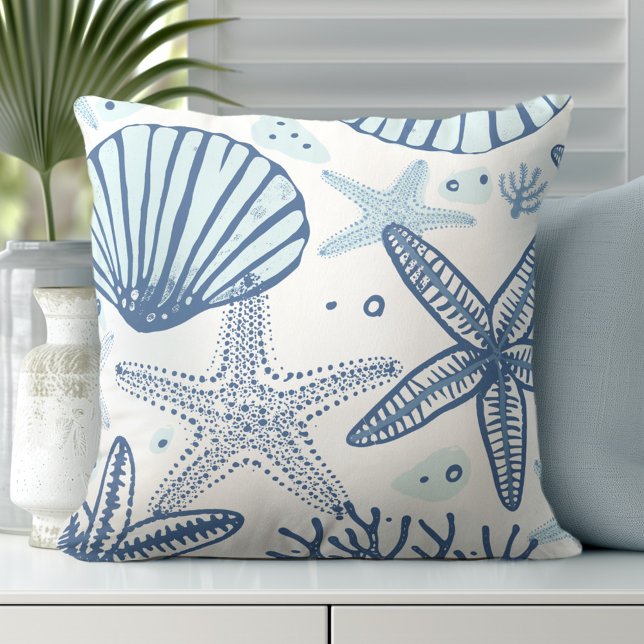 Kustblauw wit Sierkussen (Transform Your Room with Coastal Throw Pillows.)