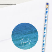 Kustblauwe oceaan ronde sticker