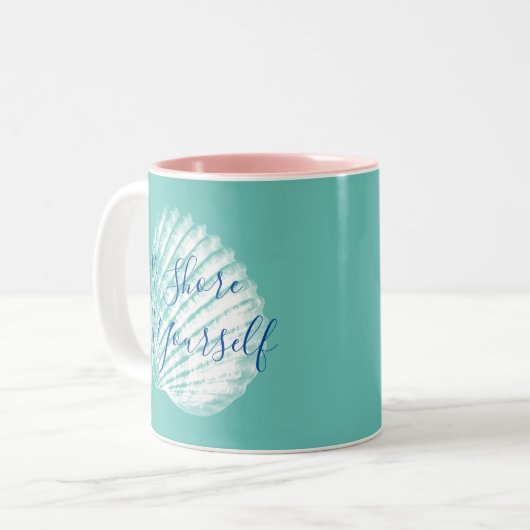 Kustbout van je eigen witte zeeschildpad tweekleurige koffiemok (Voorkant links)