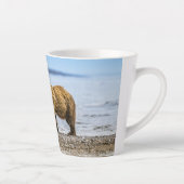 Kustbruine beren latte mok (Rechts)