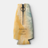 Kustchic gouden zand turquoise water bruiloft flesjeskoeler (Achterkant)