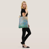 Kustgoten | Blauwe en groene Waterverf Gold Tote Bag (Op model)