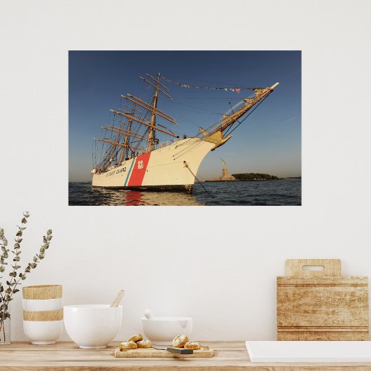 KustGuard Cutter Eagle met Vrijheidsbeeld Poster (Keuken)