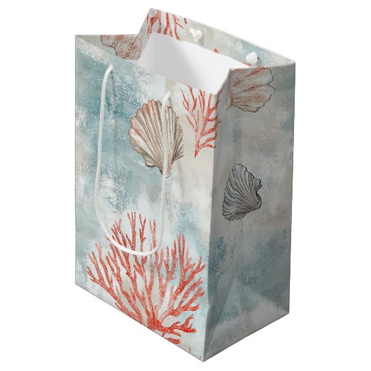 Kusthuis Aqua Schelp Patroon Medium Cadeauzakje (Voorkant Gekanteld)